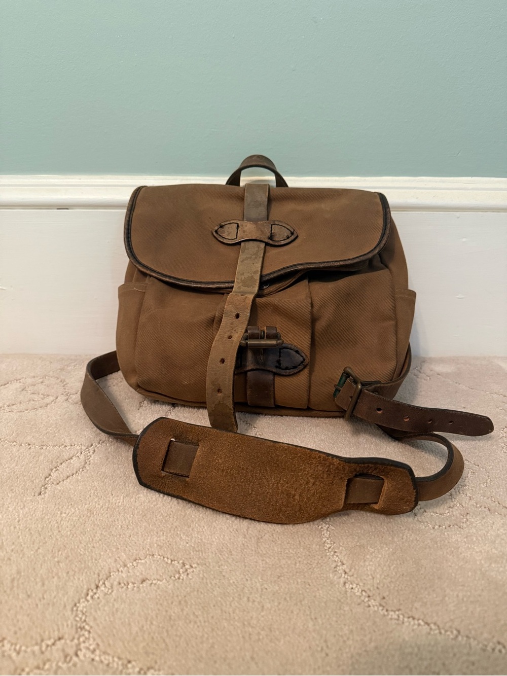 Vintage Filson Canvas & Leather Field Bag – C.C. Filson Seattle